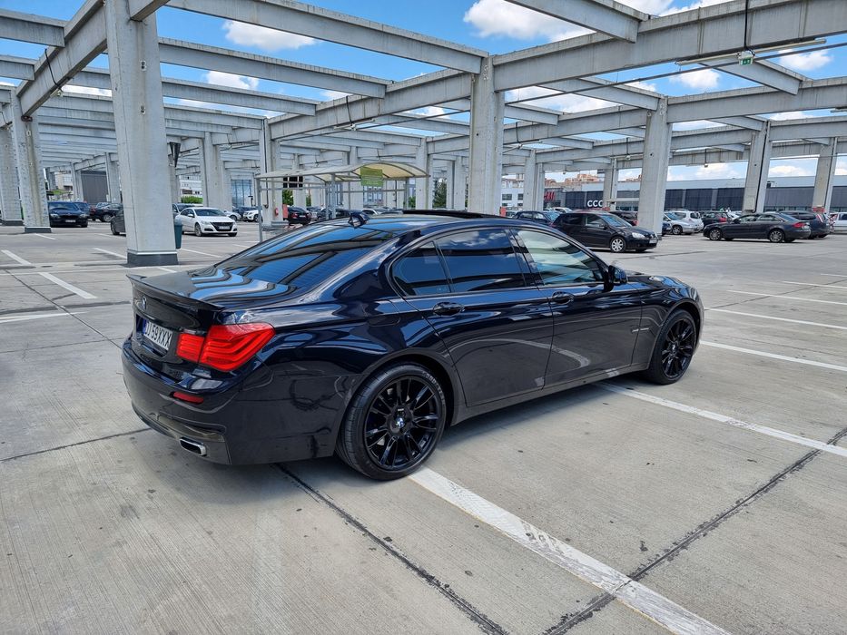 BMW Seria 7 740D XDrive M Pachet 4 butoane