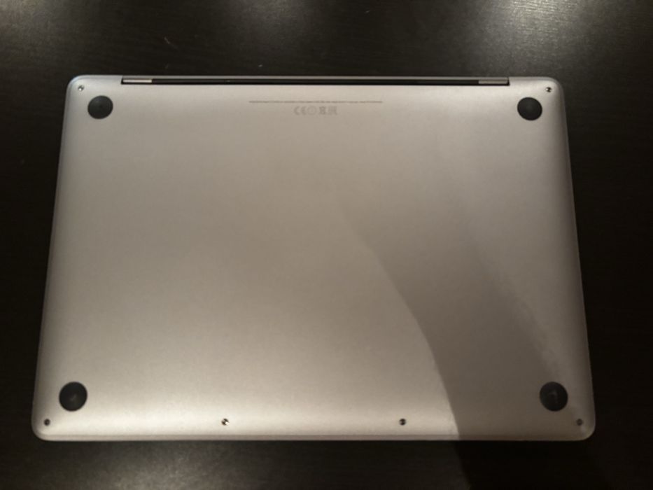 Macbook Pro A1708 13", 2017, i5, 8 GB RAM, 128 GB SSD, 413 cicluri