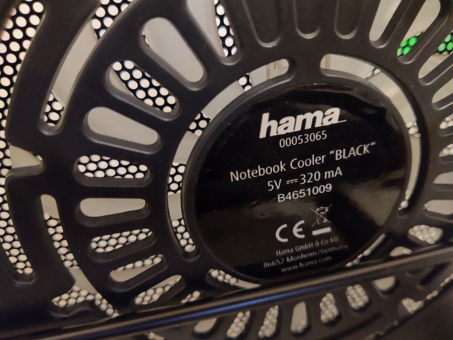 Поставка за охлаждане на лаптоп