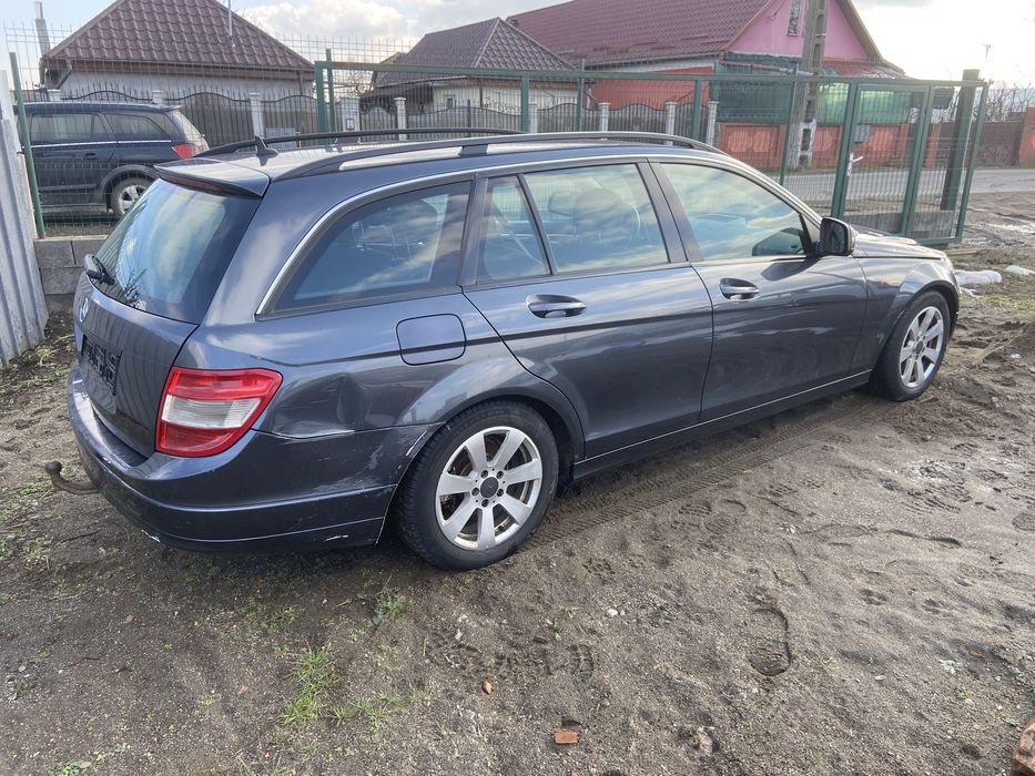 Piese Mercedes C Class 200 cdi w204 an 2008 motor 2.2 diesel.injector