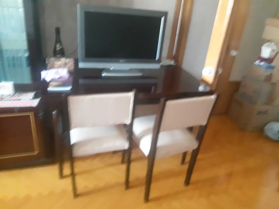 Mobilier in stare bună