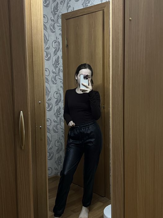 Кожаные штаны прямые