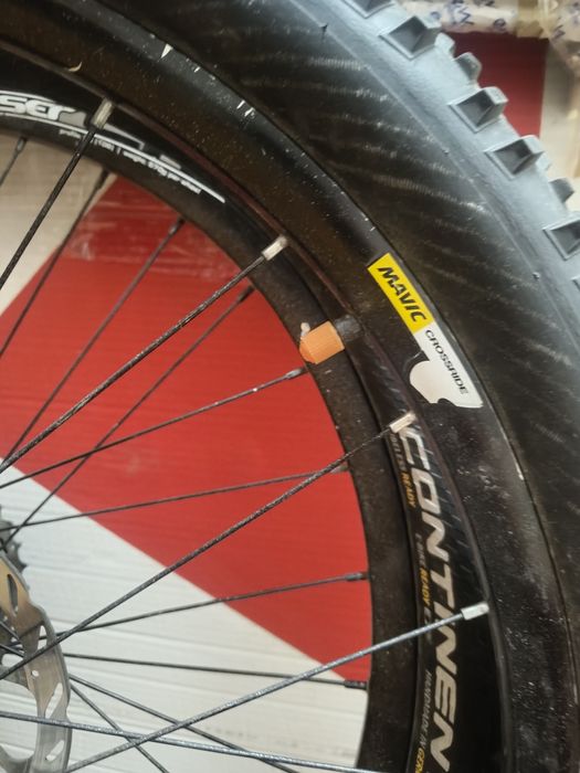 De vânzare tot ce este în poza