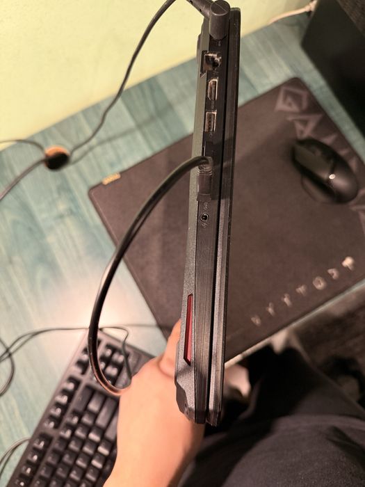 Laptop Gaming ASUS TUF FX505DT (Descriere)