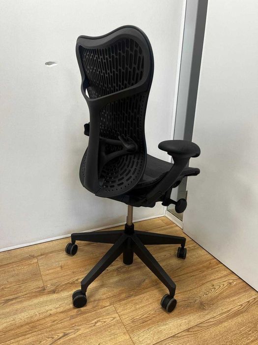 Refurbished Herman Miller Mirra 2 Graphite Butterfly