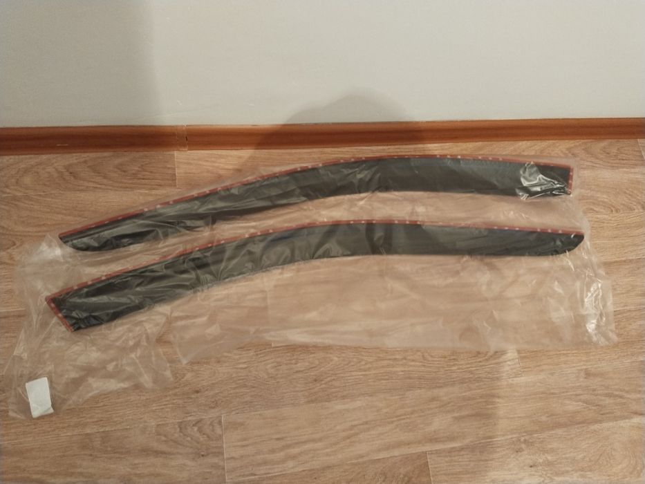 Ветровик шкода рапид