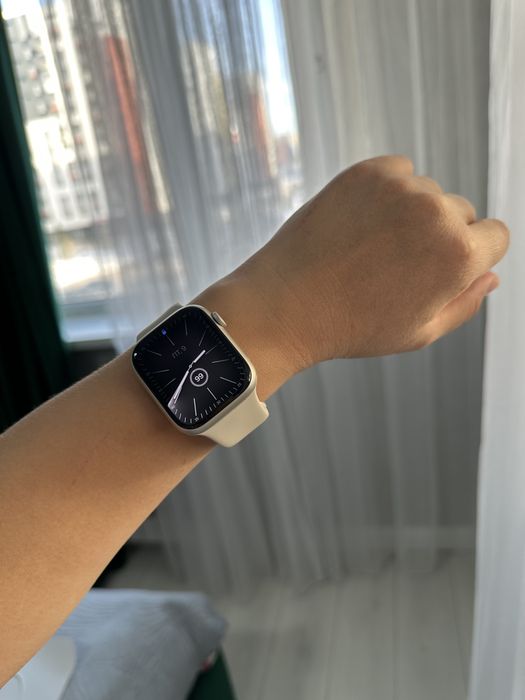 Продам часы apple watch 9 бежевый