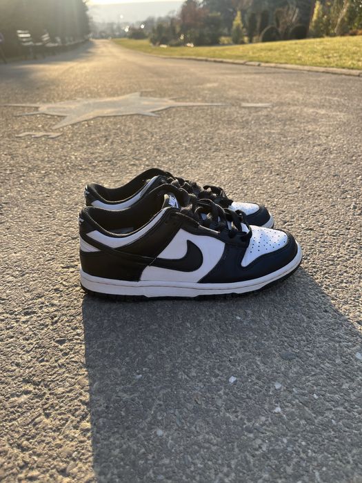 Vand Nike Dunk Panda in stare impecabila , Marimea 35