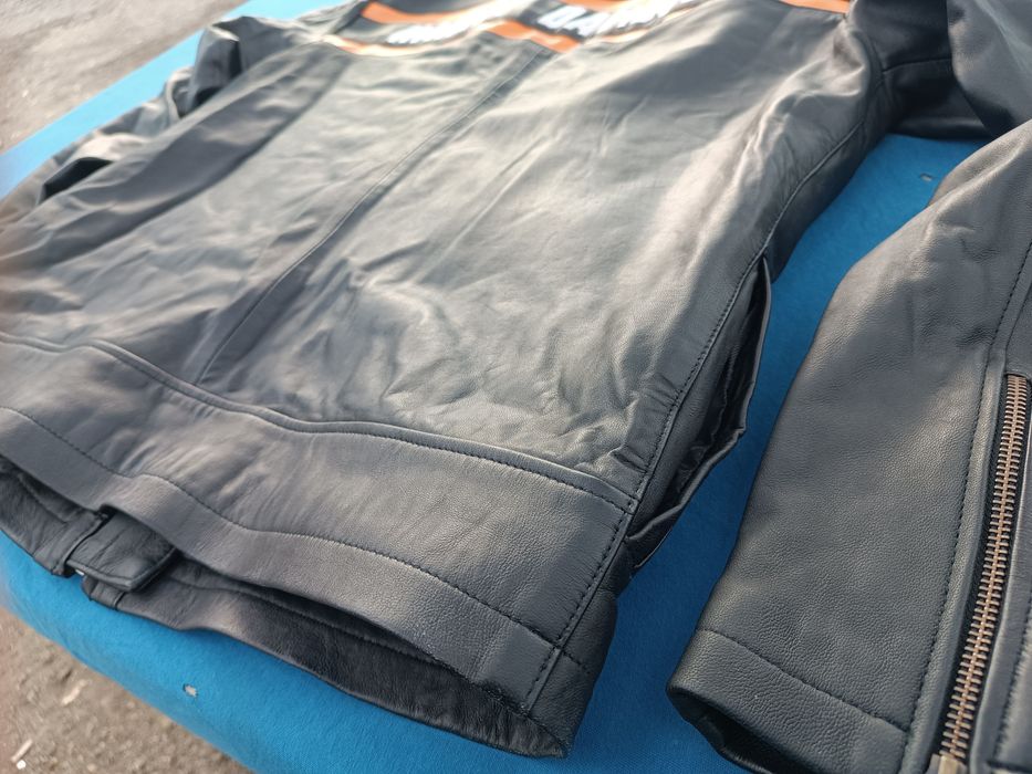 Кожено яке Harley Davidson M лятно / Харлей Дейвидсън
Пращам с преглед и тест. 
За Варна - лично предаване,