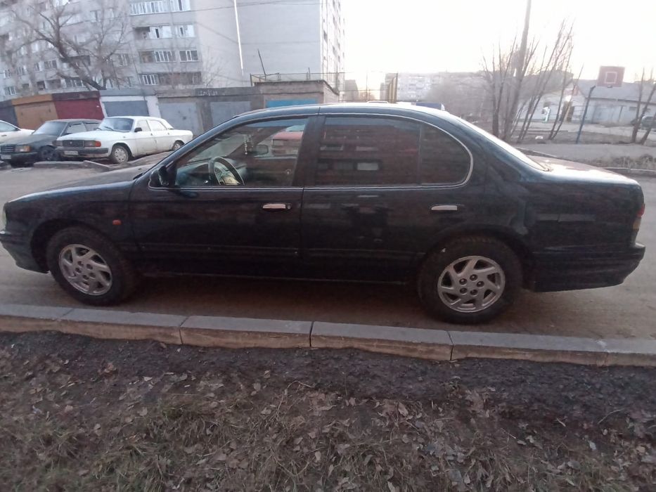 Продам ,Nissan Maxima 1995 года . Объёмом 2.0