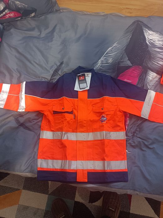 Работни дрехи KHAN.52 номер.Чисто нови