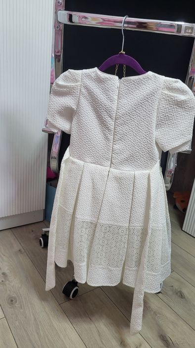 Детские платья 3,5,6 лет