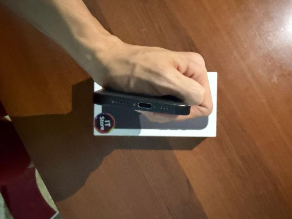 Iphone 16 128GB 90% Black