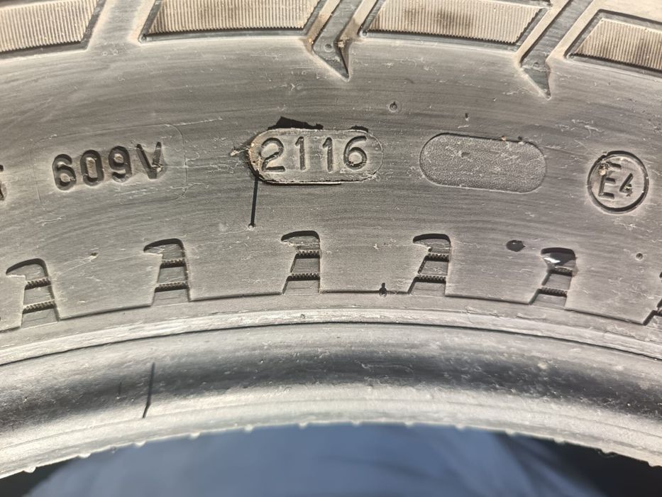 Nokian 275/60/20
