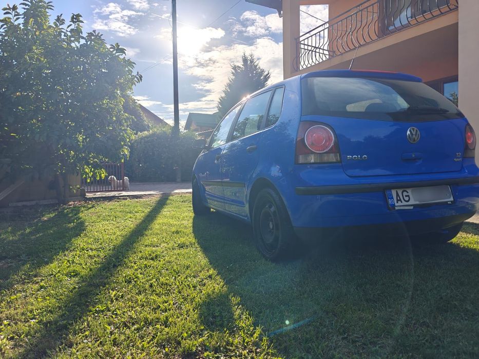 vând VW Polo 9n întreținut