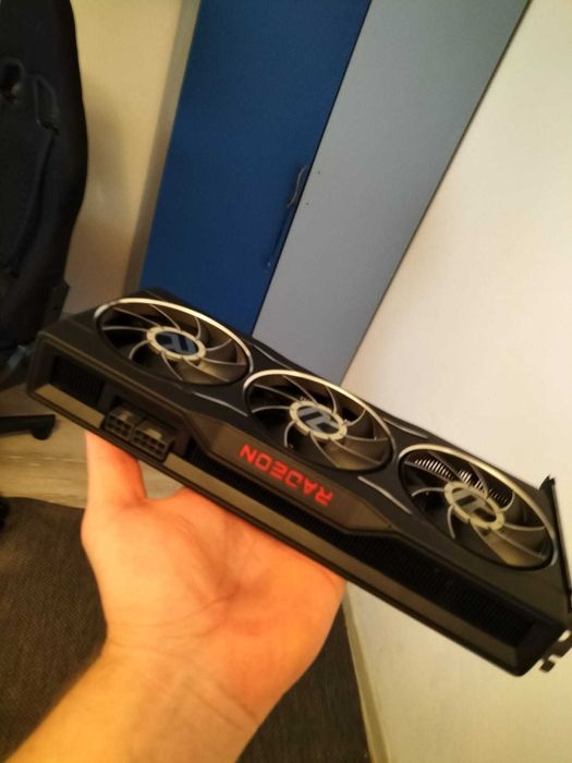 Rx 6750 xt 12GB VRAM DDR6,