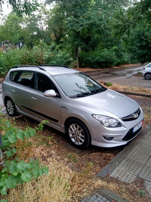 Лек автомобил Хюндай i30 бензин.