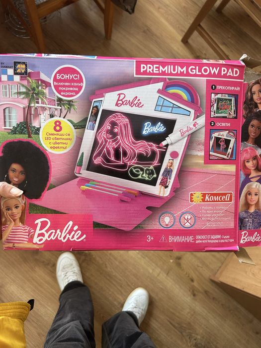 Къща за кукли, гримьорна, кукли, пъзели, игри