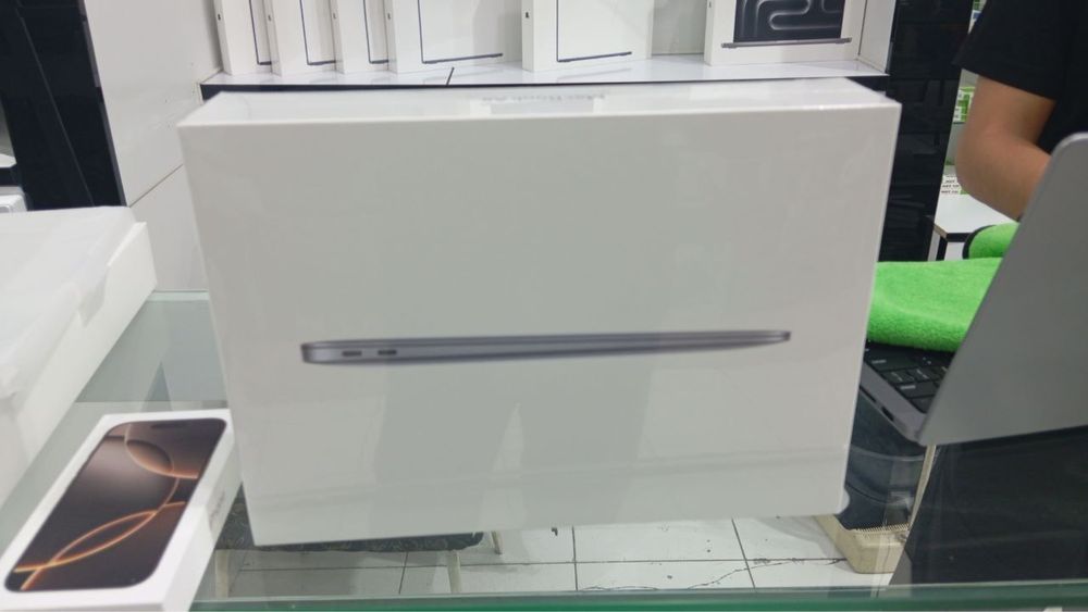 Новый MacBook Air 13-inch M1 • Ноутбуки •