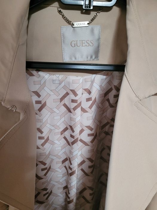 Vand trenci Guess, marimea M, Nou
