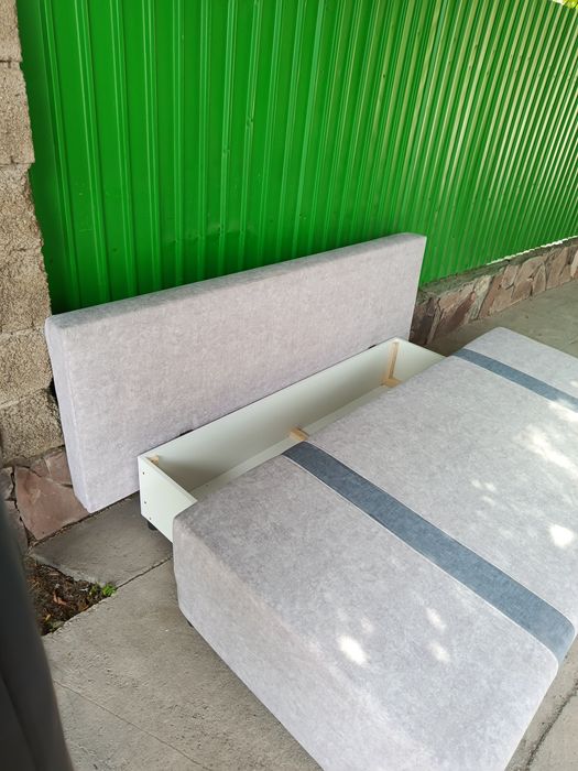 Продам тахту новую