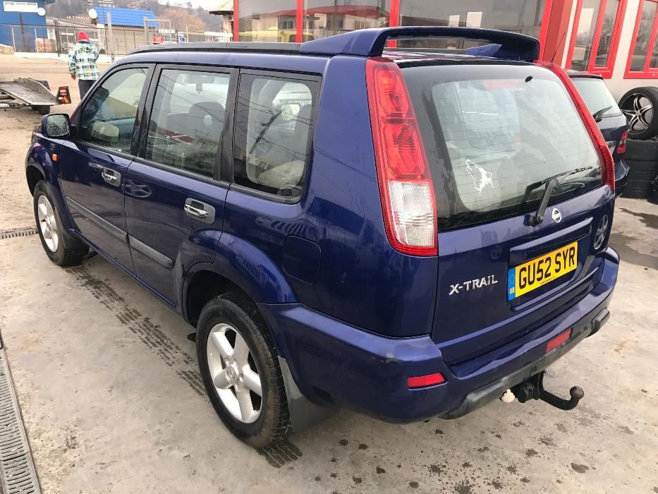 Dezmembrez Nissan X-Trail 2.0 i 2.2dci 2002-2004