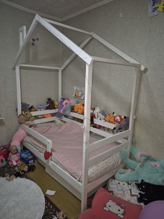 Детская кровать продам срочно
