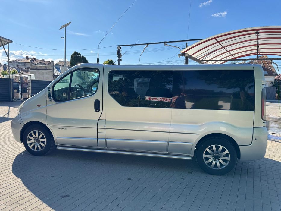 Renault Trafic 2.5 DCI 140