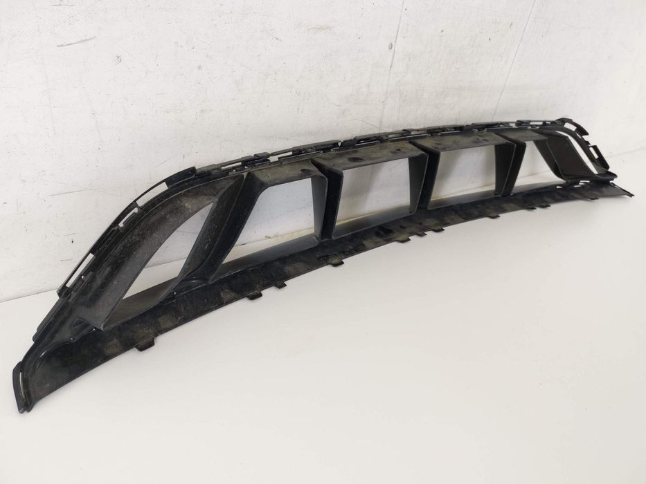 Долна решетка на предна броня Мерцедес-Бенц С-Клас / Mercedes-Benz S-C