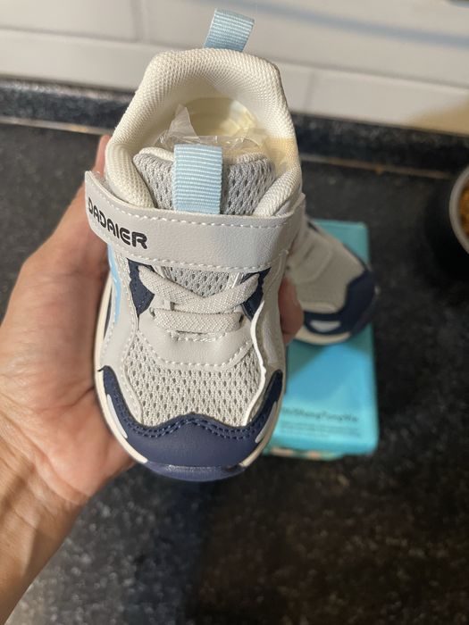 Кроссовки на годик мальчику