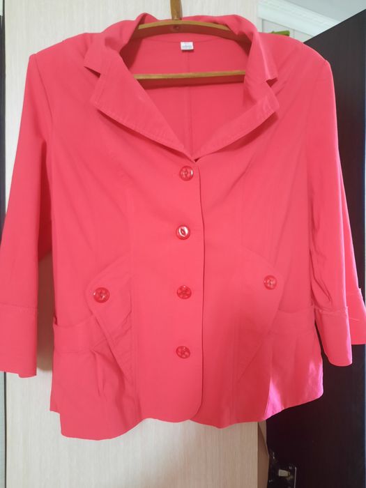 Продам блузку б/у