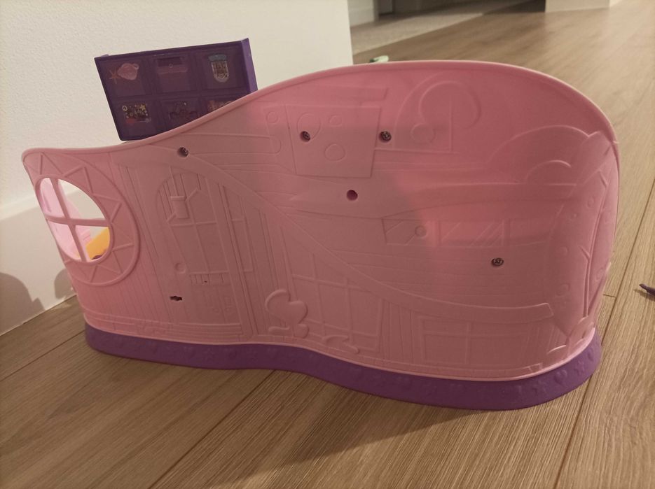 Căsuța de păpuși