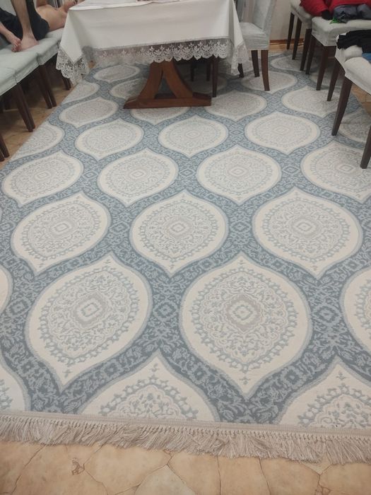 Продам красивый ковер