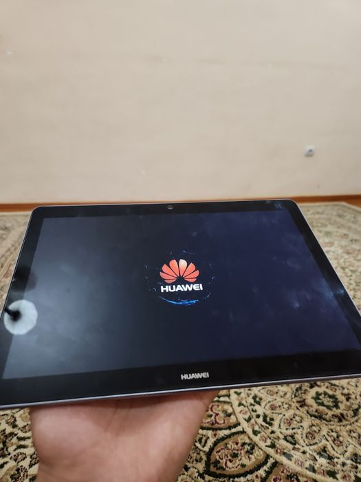 Planshet Huawei sotiladi