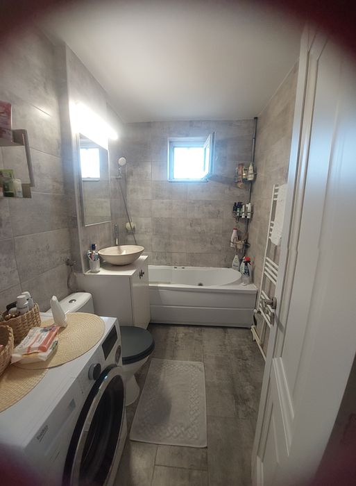 Apartament de închiriat