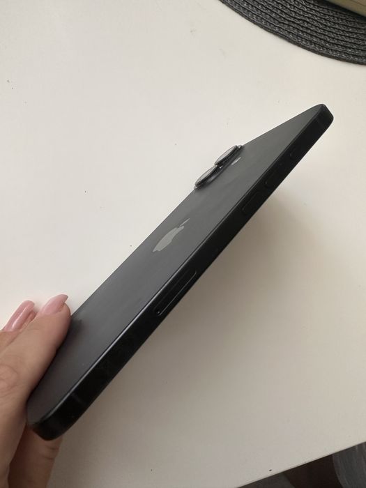 Продавам Iphone 16 Plus 128GB