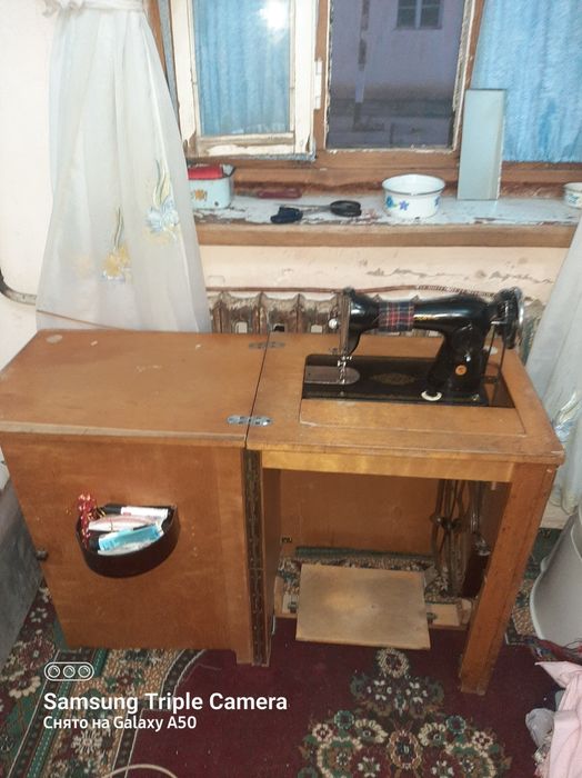 Ayaq mashin satiladi
