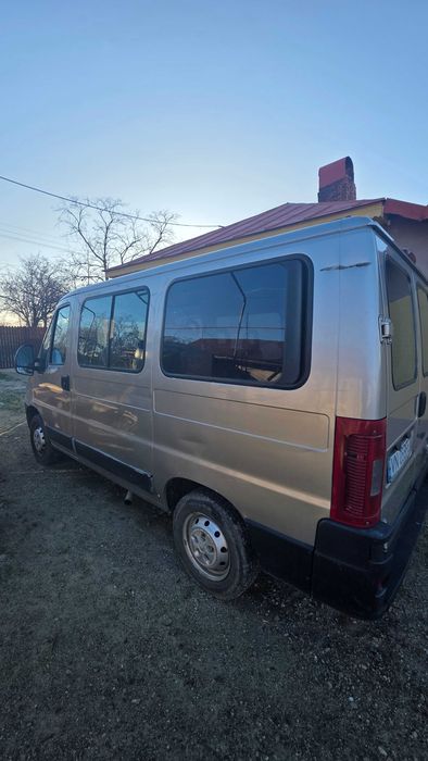 FIAT DUCATO 2002 , 6 locuri plus spatiu de transport marfa