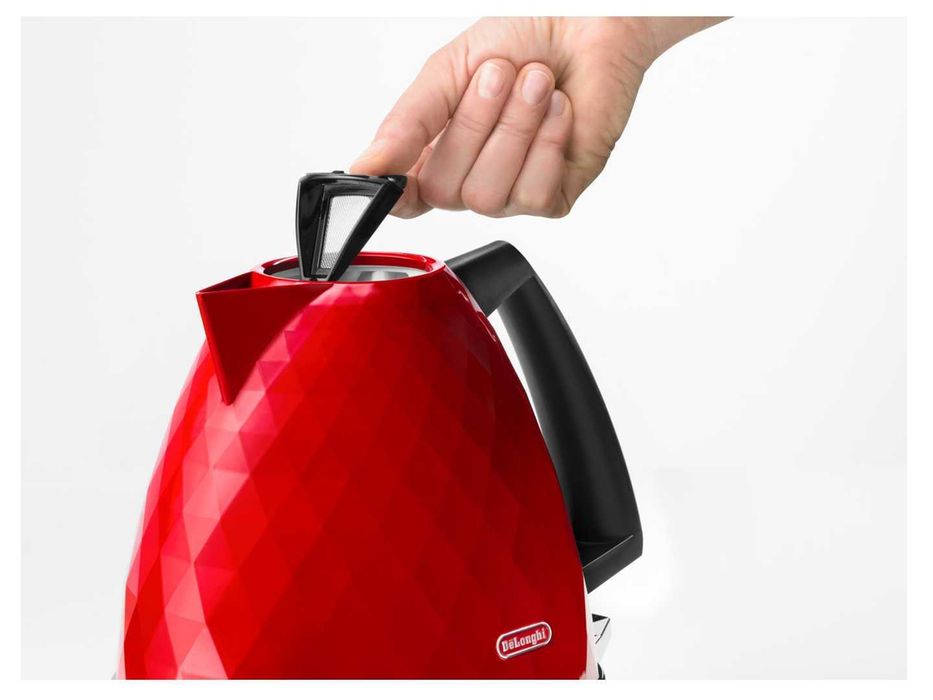 Електрическа кана за вода DeLonghi Brillante KBJ3001W Делонги