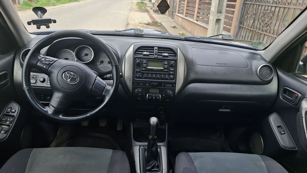 TOYOTA RAV 4 2 4x4