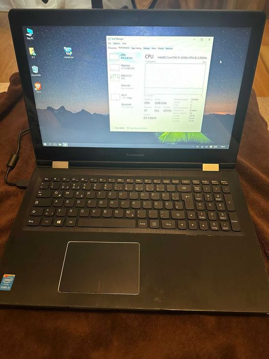 Lenovo I5 5200U Touch Screen 15 inch 8Gb Ram 256 SSD Baterie 2-3H