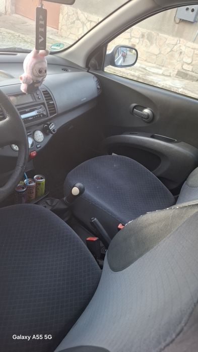 Нисан микра две врати бензин