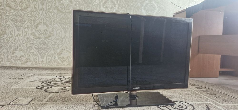 Продам телевизор самсунг