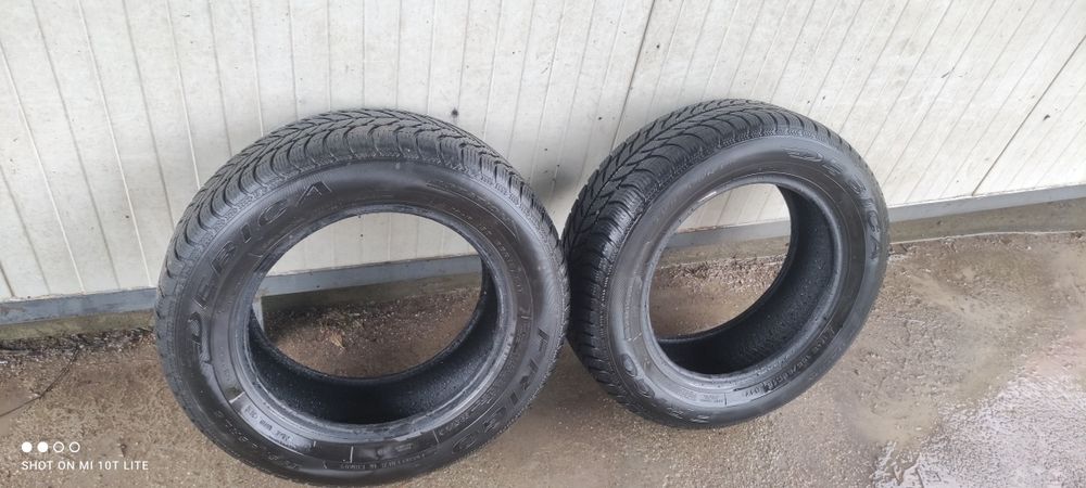 Гуми Зимни 195/65/15 Запазени Zimni Gumi  Debica