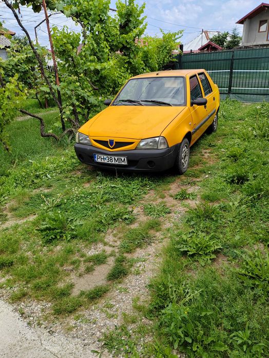 Dacia Solenza an 2004