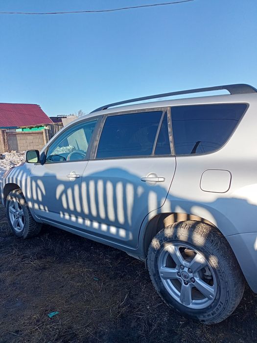 Тойота Рав 4 автомат