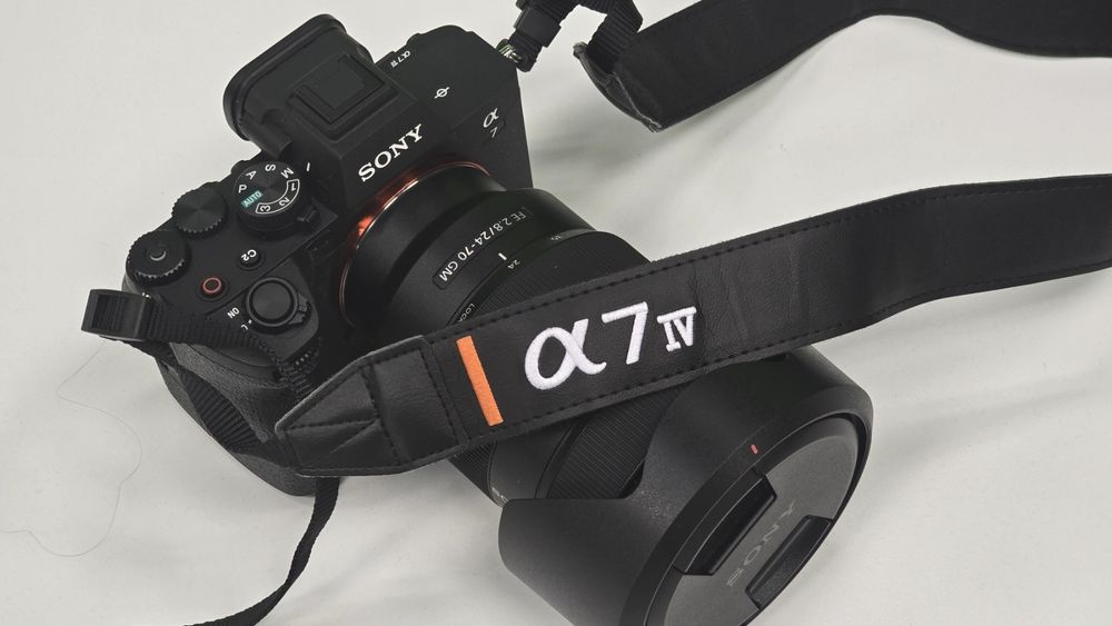 Sony A7 IV      (1462 кадъра )