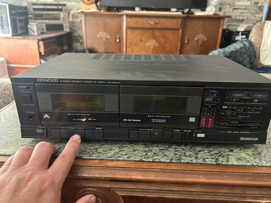 Двукасетъчен Дек KENWOOD