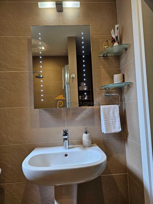 Продава се Двустаен апартамент в Пловдив, Център - 65 кв.м за 3616 €/кв.м - Снимка #11