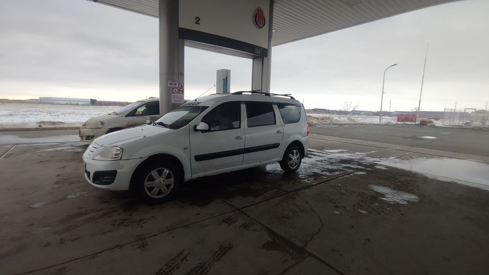 Продам Ларгус 7 мест